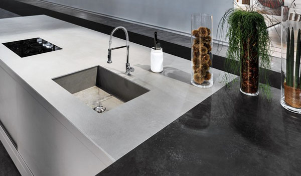 Top gres in cucina top laminam