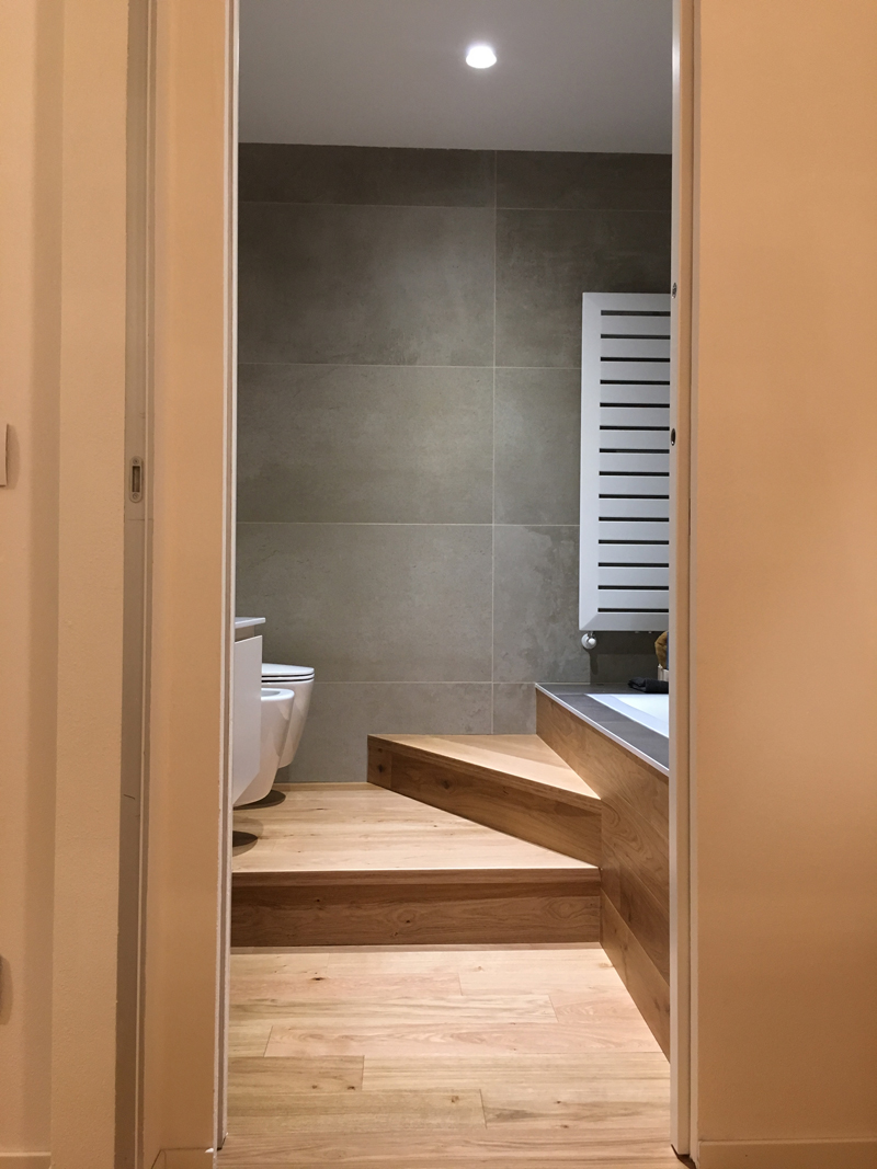Parquet in bagno Parquet o gres